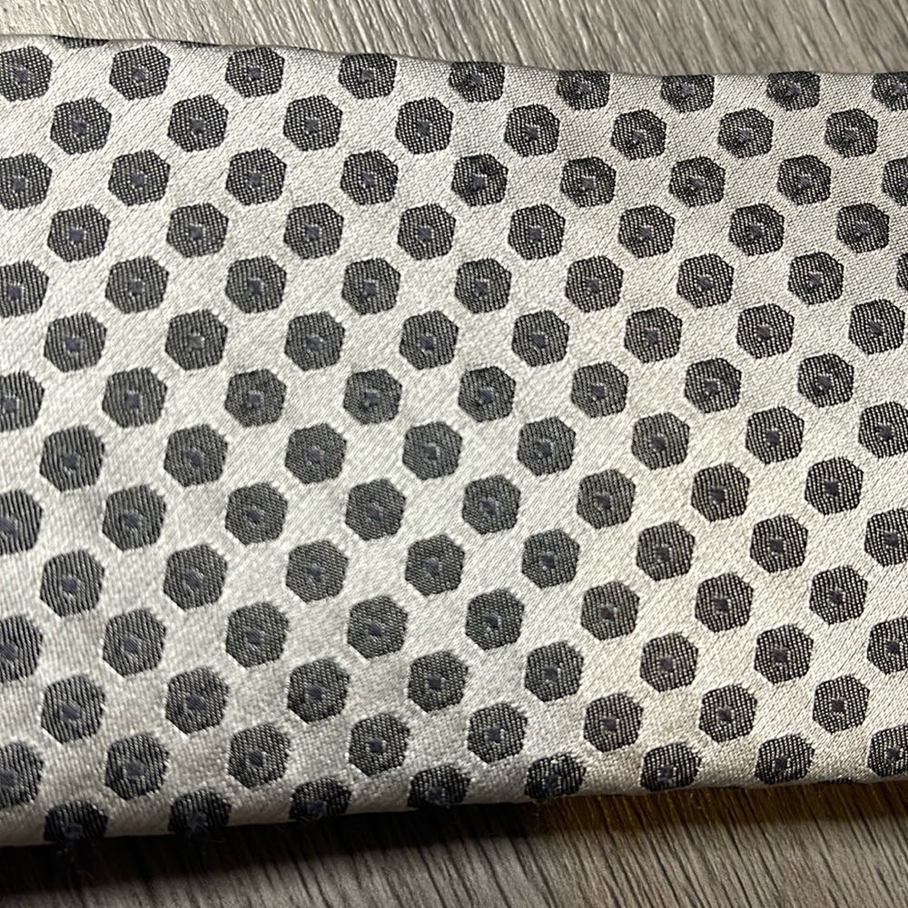 Men's Calvin Klein Tie - Picture 4 of 4